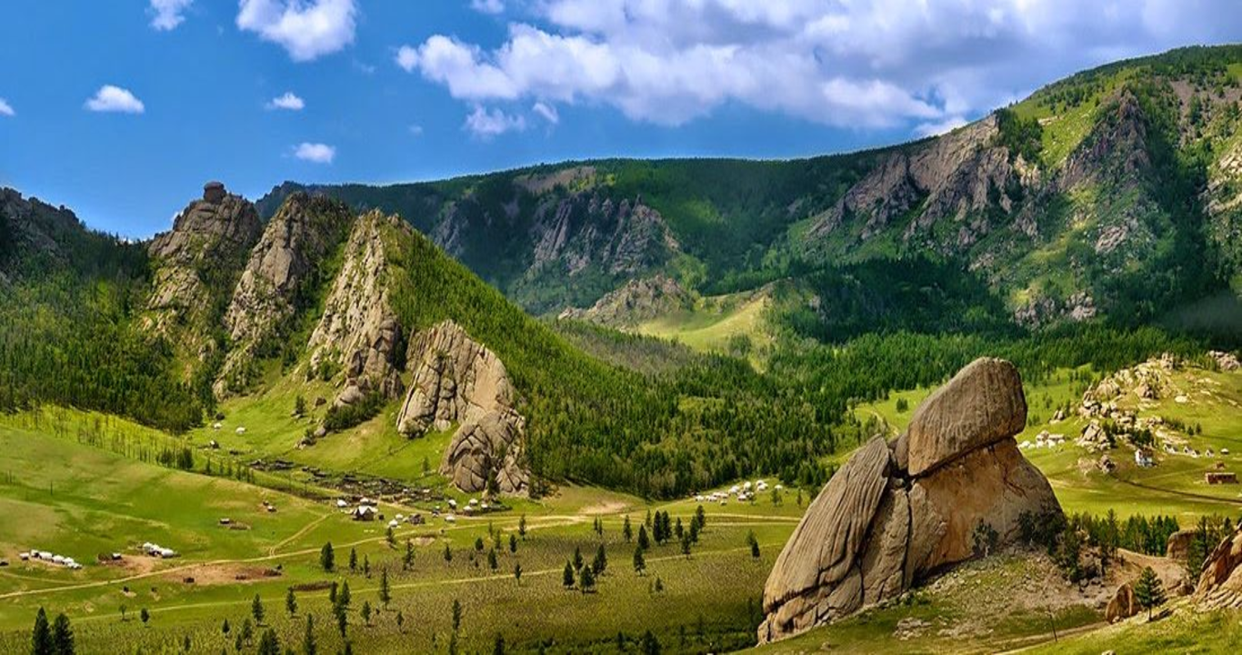 TERELJ NATIONAL PARK - CHINGGIS KHAAN STATUE